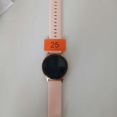 Orologio intelligente, come riportato da Werchter Parklife utilizzando iLost