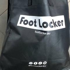 Väska - jutten draagtas, rapporterat av Centraal magazijn med iLost