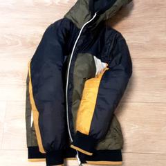 ジャケット がiLostで Diergaarde Blijdorp によって報告されました