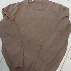 Kleding  - Trui، كما تم الإبلاغ عنه بواسطة Centraal magazijn عبر iLost