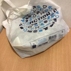 Borsa, come riportato da Qbuzz U-OV utilizzando iLost