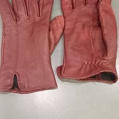 Rękawiczki rood, zgłoszono przez Qbuzz GD Groningen HS przy użyciu iLost