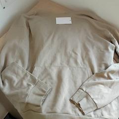 Kleding Trui, segons ha informat Regio Limburg - Leuven mitjançant iLost