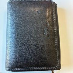 Carteira Chiro Kabuya, como reportado por Regio Oost-Vlaanderen utilizando o iLost