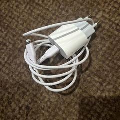 Nabíjačka pre iPhone, ako bolo nahlásené Van der Valk Hotel Apeldoorn - De Cantharel pomocou iLost