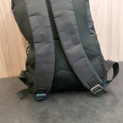 Rugtas, zgłoszono przez Rotterdam The Hague Airport przy użyciu iLost