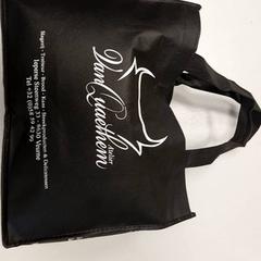 Poltsa, gisa salatu by Centraal magazijn iLost erabiliz