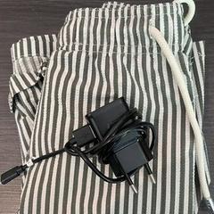 Adaptador & Pantalons curts de bany, segons ha informat Hotel Apeldoorn mitjançant iLost