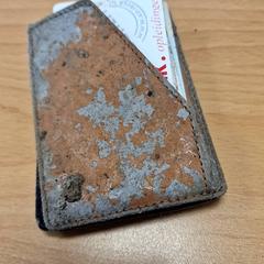 Peňaženka Yalman, ako bolo nahlásené Gemeente Roermond pomocou iLost