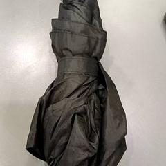 Esernyő, amint azt Qbuzz GD Groningen HS az iLost segítségével jelentette.