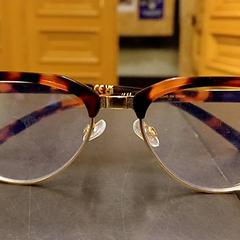 Okuliare, ako bolo nahlásené Universiteit Gent - Faculteitsbibliotheek LW pomocou iLost