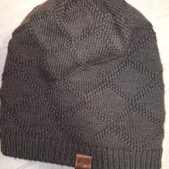 Beanie groen, zgłoszono przez Qbuzz DMG przy użyciu iLost