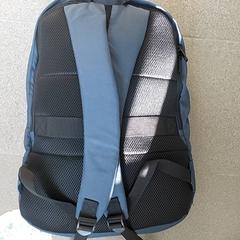 Sac à dos, a été signalé par Centraal magazijn utilisant iLost