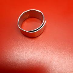 Ring, zoals gemeld door UvA REC met iLost