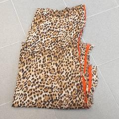 Odzież - Sjaal, zgłoszono przez Regio Limburg - Leuven przy użyciu iLost