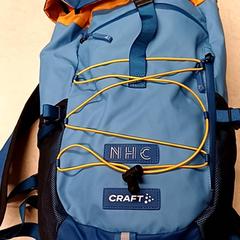 Bolsa Licht blauw, ha sido reportado por Qbuzz GD Groningen Peizerweg con iLost