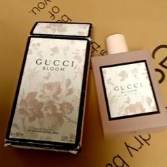 Parfum Gucci bloom, a été signalé par Mövenpick Hotel Amsterdam City Centre utilisant iLost