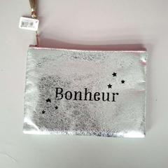 Clutch bag, as reported by Twisto using iLost