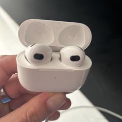 Airpods (Yohann's AirPods 2), iLost에 보고됨