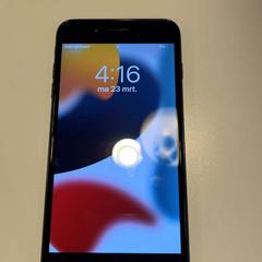 Iphone zwart, como reportado por Gemeente Meierijstad utilizando o iLost