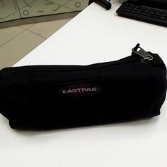 Porta-lápis, como reportado por ilévia utilizando o iLost