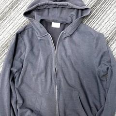 سترة blauw، كما تم الإبلاغ عنه بواسطة Arriva Vechtdallijnen عبر iLost