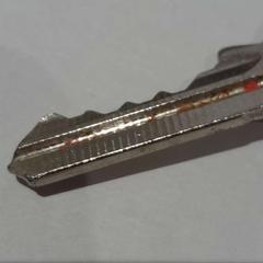 Portachiavi métal, come riportato da TCL utilizzando iLost