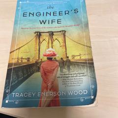 Book, como reportado por Mövenpick Hotel Amsterdam City Centre utilizando o iLost