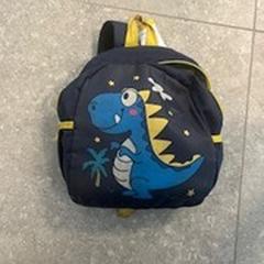 Rugzakje - Blauw met dino, segundo informou Centraal magazijn usando iLost