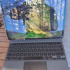 Apple tablet met/in hoes toetsenbord がiLostに報告されました