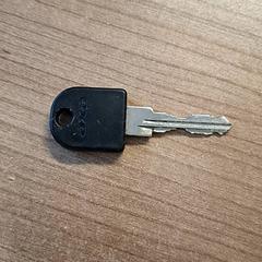 Clé de vélo AXA, a été signalé par Connexxion Noord Holland Noord Hoorn utilisant iLost