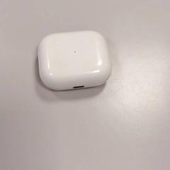 Etui na airpody, zgłoszono przez Vrije Universiteit Amsterdam przy użyciu iLost