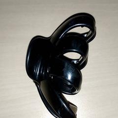 Hainbat - hoofd accessoire, gisa salatu by Regio Antwerpen - Brussel iLost erabiliz