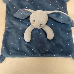 Manteta, segons ha informat IKEA Strasbourg mitjançant iLost