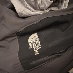 North face Jacket, jak bylo nahlášeno na iLost