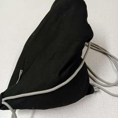 Borsa da ginnastica zwart, come riportato da Regio Antwerpen - Brussel utilizzando iLost