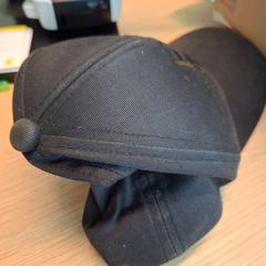 キャップ zwart がiLostで Regio Antwerpen - Brussel によって報告されました