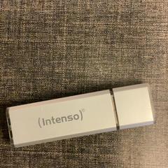 Concentrador usb, segons ha informat MEININGER Hotel Brussels City Center mitjançant iLost