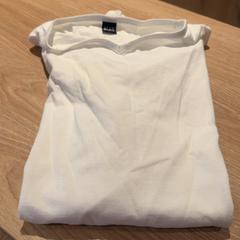 T shirt White, segons ha informat Van der Valk Hotel Eindhoven - Best mitjançant iLost