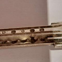 Clef métal, come riportato da TCL utilizzando iLost