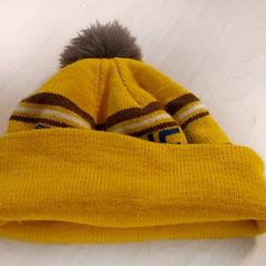 Kleding - Muts geel, zoals gemeld door Regio Oost-Vlaanderen met iLost