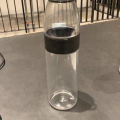 Edateko botila, gisa salatu by Universiteit Gent - Faculteitsbibliotheek LW iLost erabiliz