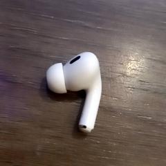 Airpod, jak nahlášeno Leonardo Royal Hotel Amsterdam pomocí iLost