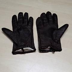 Rękawiczki, zgłoszono przez Arriva Oost-Brabant przy użyciu iLost