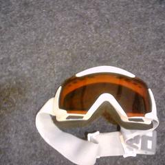 Skibril wit, come riportato da SnowWorld Landgraaf utilizzando iLost