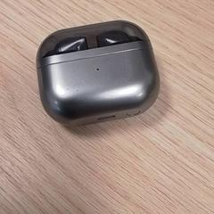 Earbud holder, as reported by Qbuzz Fryslân using iLost