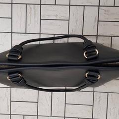 Bolsa, ha sido reportado por Regio Limburg - Leuven con iLost