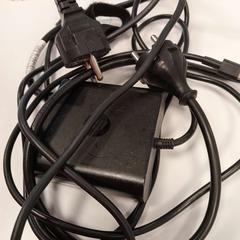 Cargador de portátil laptop, segundo informou HU Amersfoort usando iLost