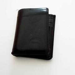 Wallets Delahoutre, as reported by ilévia using iLost