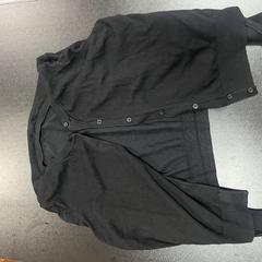 Cardigan-2 zwart, come riportato da Van der Valk Duiven bij Arnhem A12 utilizzando iLost